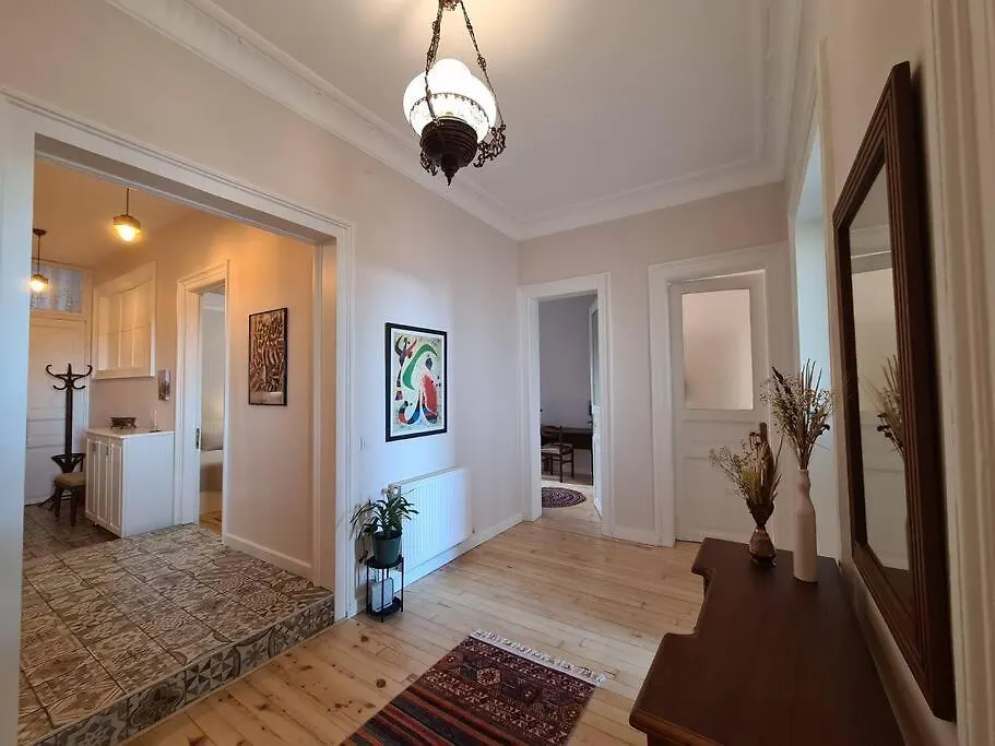 Elegant, Spacious, Quiet 3Br Near Historic Center Istanbul