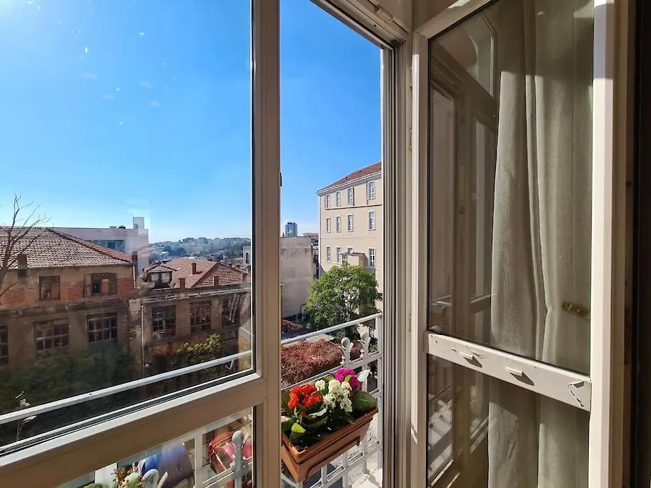 Elegant, Spacious, Quiet 3Br Near Historic Center Istanbul Turkey