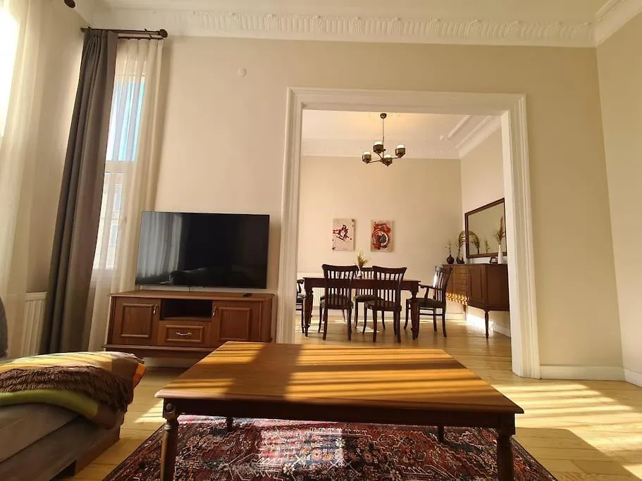 Elegant, Spacious, Quiet 3Br Near Historic Center Istanbulská provincie 0*,  Turecko